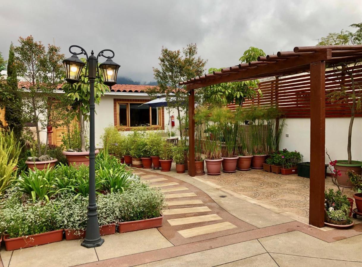 Хостел Quito Terrace Экстерьер фото