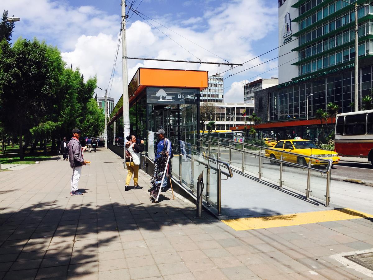 Хостел Quito Terrace Экстерьер фото