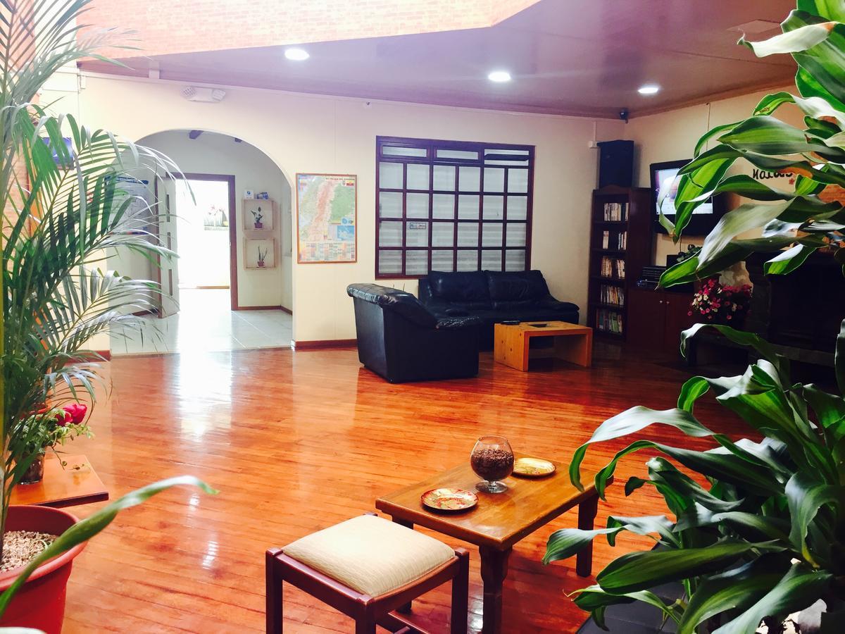 Хостел Quito Terrace Экстерьер фото